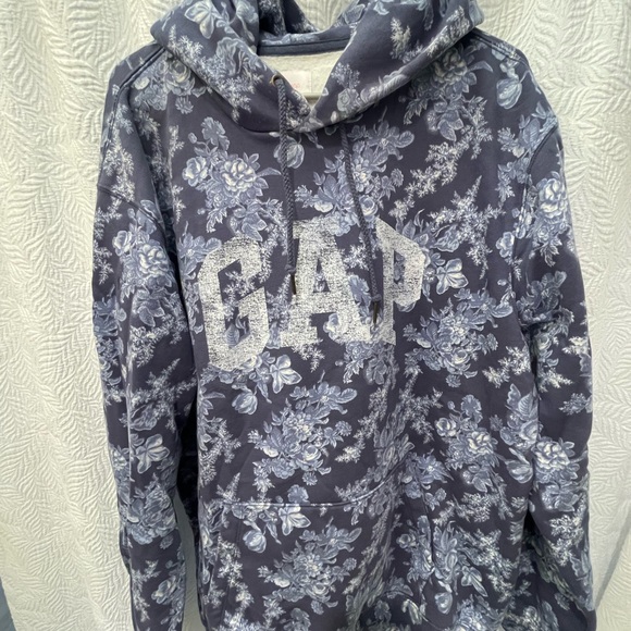 GAP x Loveshack fancy hoodie - Picture 2 of 4